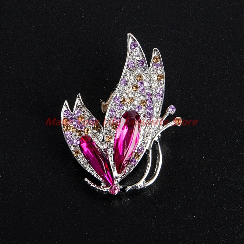 New Korean Elegant Crystal Brooch Gift Fashion Alloy Jewelry Women Corsage Pin Gift
New Korean Elegant Crystal Brooch Gift Fashion Alloy Jewelry Women Corsage Pin Gift