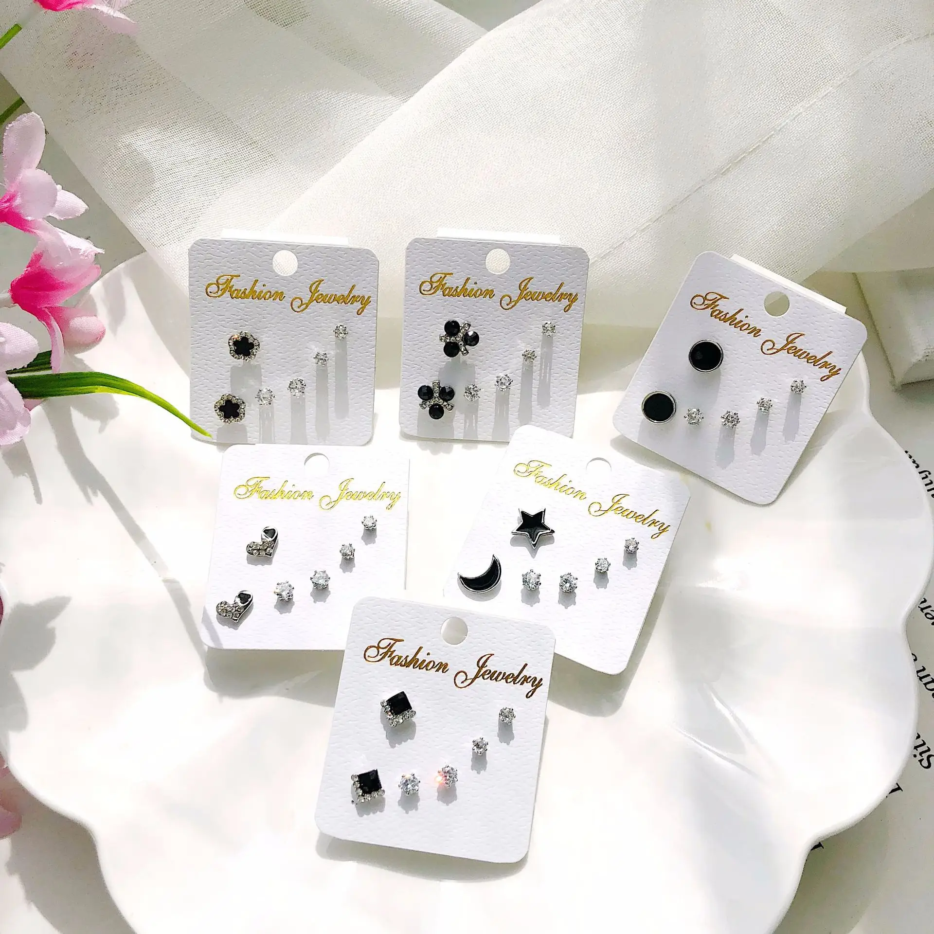 New Fashion 925 Sterling Silver Needle Sweet Cubic Zircon Cherry Crystal Cartilage Stud Earrings Set Ear Piercing for Women Gift
New Fashion 925 Sterling Silver Needle Sweet Cubic Zircon Cherry Crystal Cartilage Stud Earrings Set Ear Piercing for Women Gift