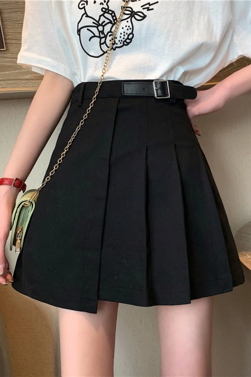 Spring and summer 2021 new temperament, high waist, thin a-line pleated skirt, denim skirt with safety pants
Spring and summer 2021 new temperament, high waist, thin a-line pleated skirt, denim skirt with safety pants