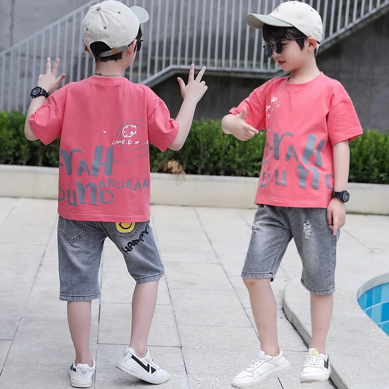 Children's suit boys summer short-sleeved shorts 2021 new baby summer summer children's clothing girls custom models
Children's suit boys summer short-sleeved shorts 2021 new baby summer summer children's clothing girls custom models