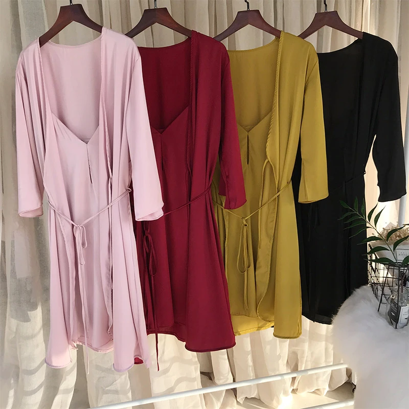 Autumn Sexy Women Sleepwear Robes+Gown Pijamas Set Faux Silk Nightgown Bathrobe Pijamas Sleep Lounge Set 2pcs Nightwear Pajamas
Autumn Sexy Women Sleepwear Robes+Gown Pijamas Set Faux Silk Nightgown Bathrobe Pijamas Sleep Lounge Set 2pcs Nightwear Pajamas