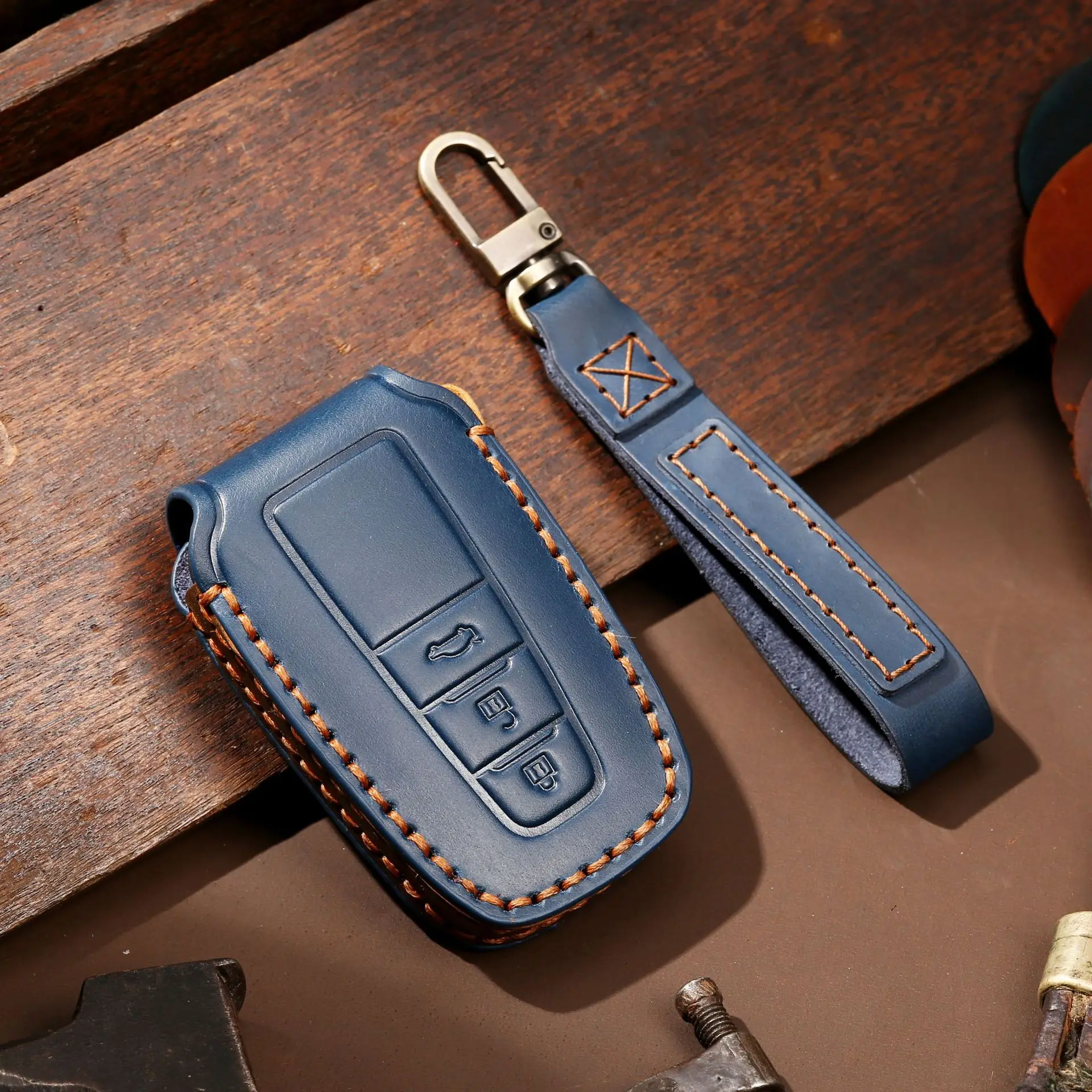 Genuine Leather Car Key Cover Case Accessories Keychain Covers Protect For Toyota Prius Camry Corolla C-HR CHR RAV4 Prado 2018
Genuine Leather Car Key Cover Case Accessories Keychain Covers Protect For Toyota Prius Camry Corolla C-HR CHR RAV4 Prado 2018