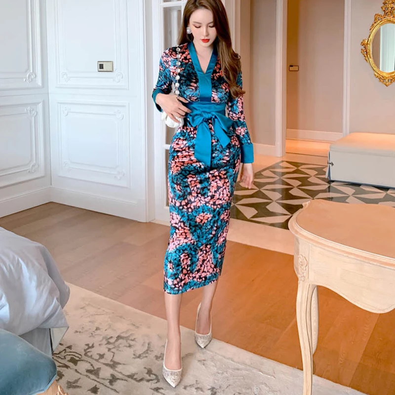 new arrival fashion spring midi beach dress women OL temperament elegant velvet floral print v-neck acetate slim holiday dress
new arrival fashion spring midi beach dress women OL temperament elegant velvet floral print v-neck acetate slim holiday dress