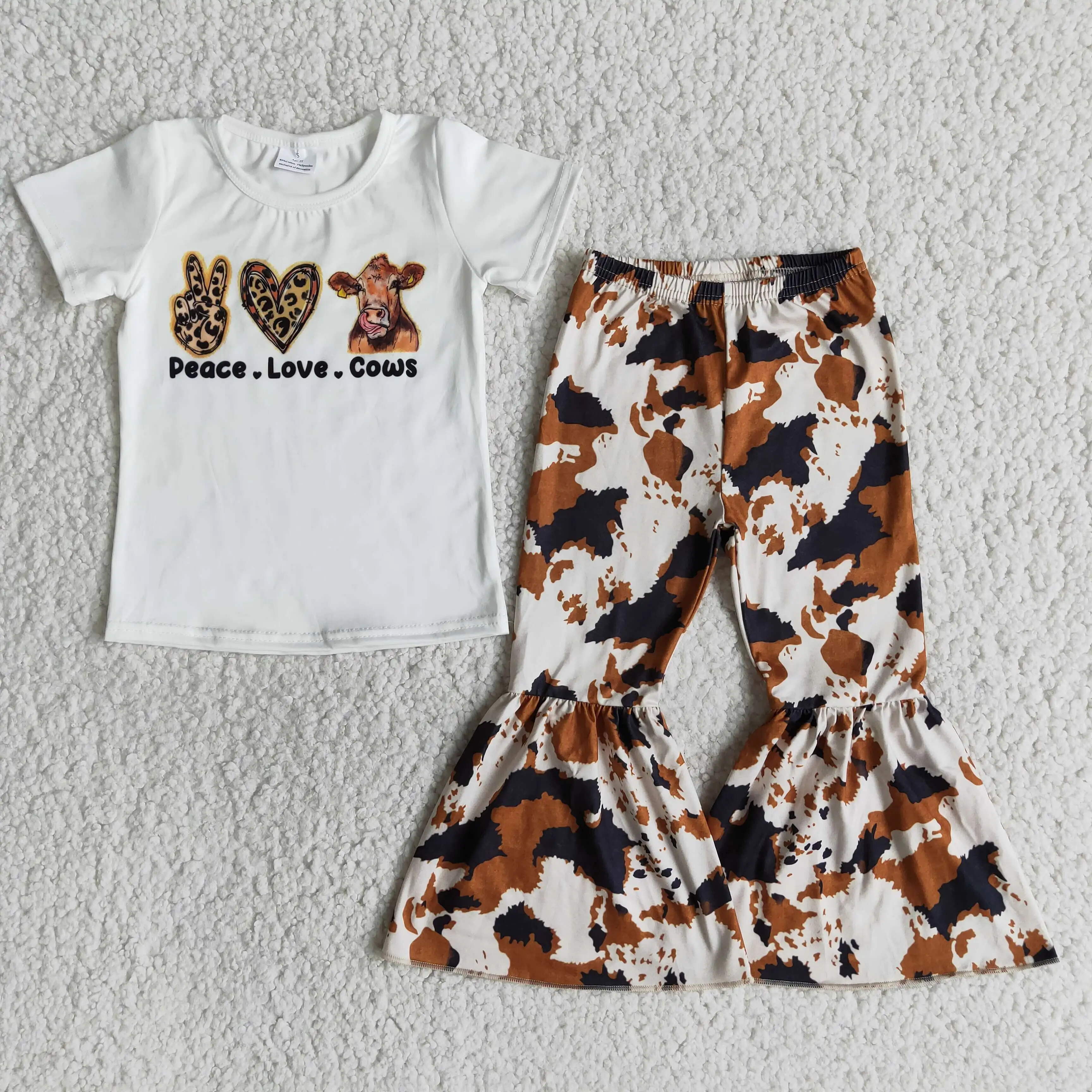 Kids clothing sets fashion brown cow western short sleeves shirt cattle bell bottom pants little girls clothing sets
Kids clothing sets fashion brown cow western short sleeves shirt cattle bell bottom pants little girls clothing sets