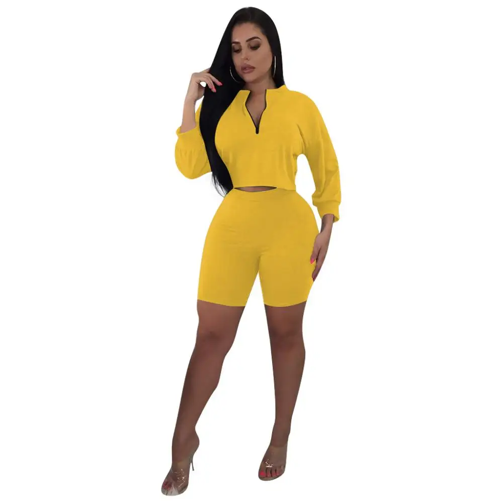 2020 Europe Summer solid color nightclub two piece fashion fit zipper long sleeve top and shorts women's suit
2020 Europe Summer solid color nightclub two piece fashion fit zipper long sleeve top and shorts women's suit