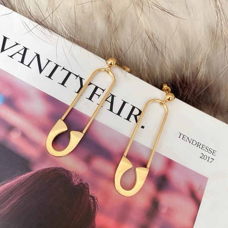 2021 новый дизайн, Классические Золотые висячие серьги в форме булавки для женщин, серьги на Хэллоуин, вечеринку, готика, для девочек, модные ю...
2021 новый дизайн, Классические Золотые висячие серьги в форме булавки для женщин, серьги на Хэллоуин, вечеринку, готика, для девочек, модные ю...