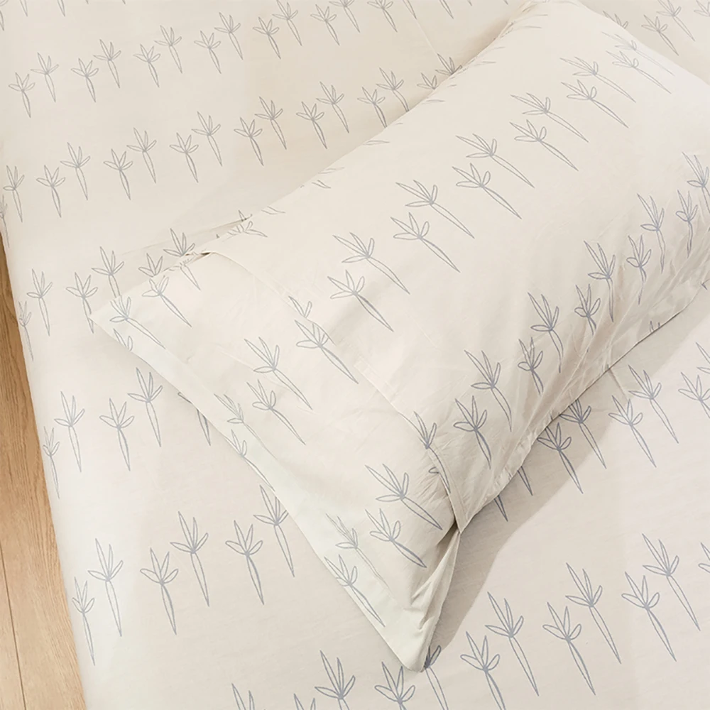 Bedding Duvet Cover Luxury 100% Super Soft Cotton Bedding Set 4 Pieces Flat Sheet & 2 Pillow Shams Easy Care
Bedding Duvet Cover Luxury 100% Super Soft Cotton Bedding Set 4 Pieces Flat Sheet & 2 Pillow Shams Easy Care