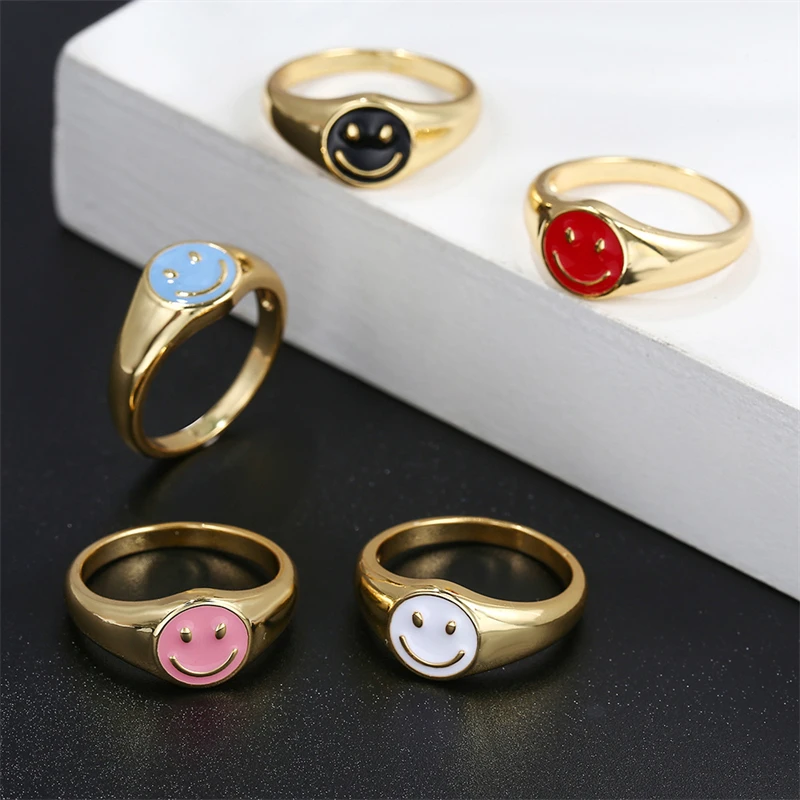 New Fashion Simple Smiley Face Dripping Oil Ring Personality Men and Women Casual Street Party Smiley Face Ring Jewelry 
New Fashion Simple Smiley Face Dripping Oil Ring Personality Men and Women Casual Street Party Smiley Face Ring Jewelry