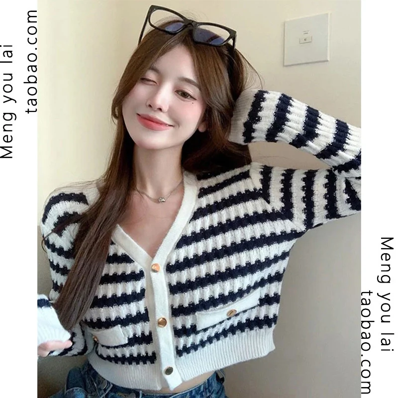 Свитер женский осенний трикотажный, теплый, однотонный
Свитер женский осенний трикотажный, теплый, однотонный