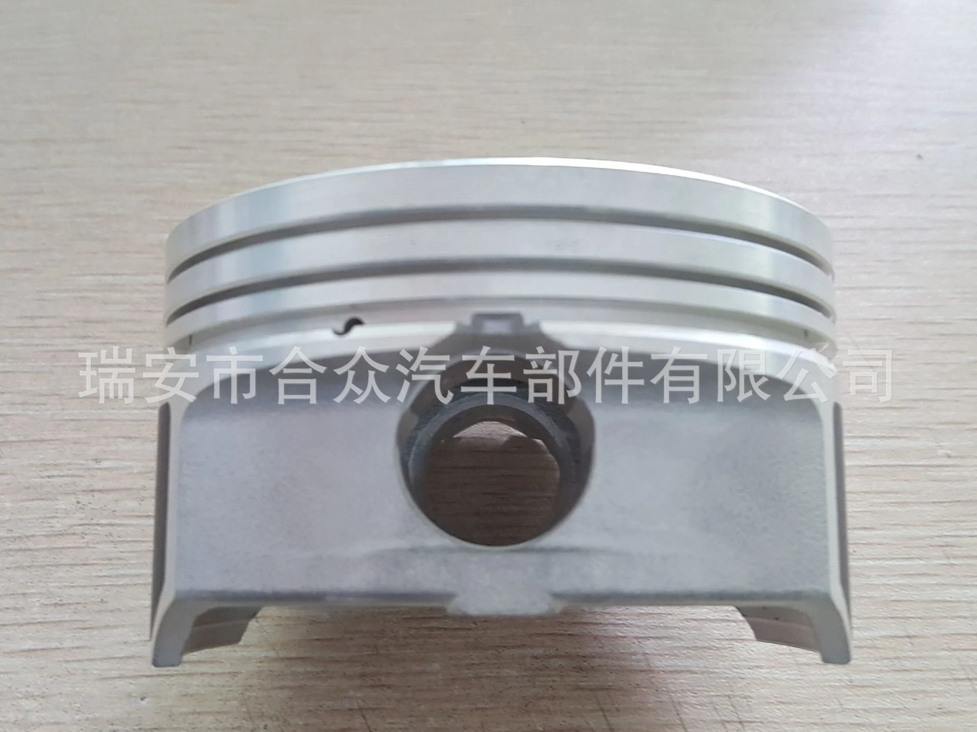 1 Pcs Fit For Modern g4kc engine piston ix35 Yuxiang 2.4 23410-2g201
1 Pcs Fit For Modern g4kc engine piston ix35 Yuxiang 2.4 23410-2g201