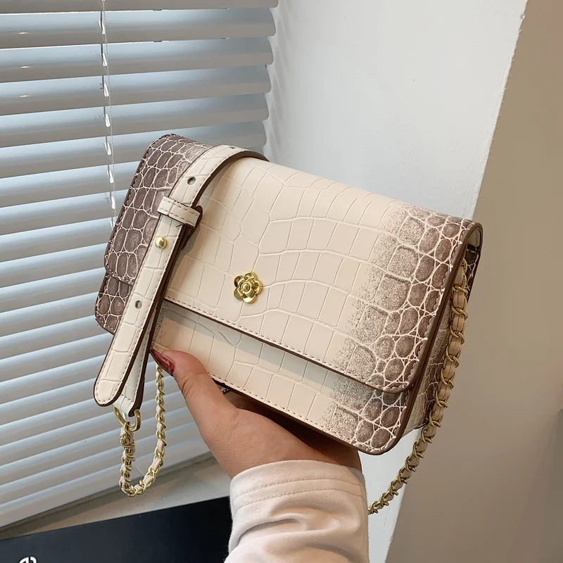 Сумка North bag женская с цепочкой под крокодила, Новинка лета 2021, модная маленькая квадратная сумка через плечо в иностранном стиле
Сумка North bag женская с цепочкой под крокодила, Новинка лета 2021, модная маленькая квадратная сумка через плечо в иностранном стиле