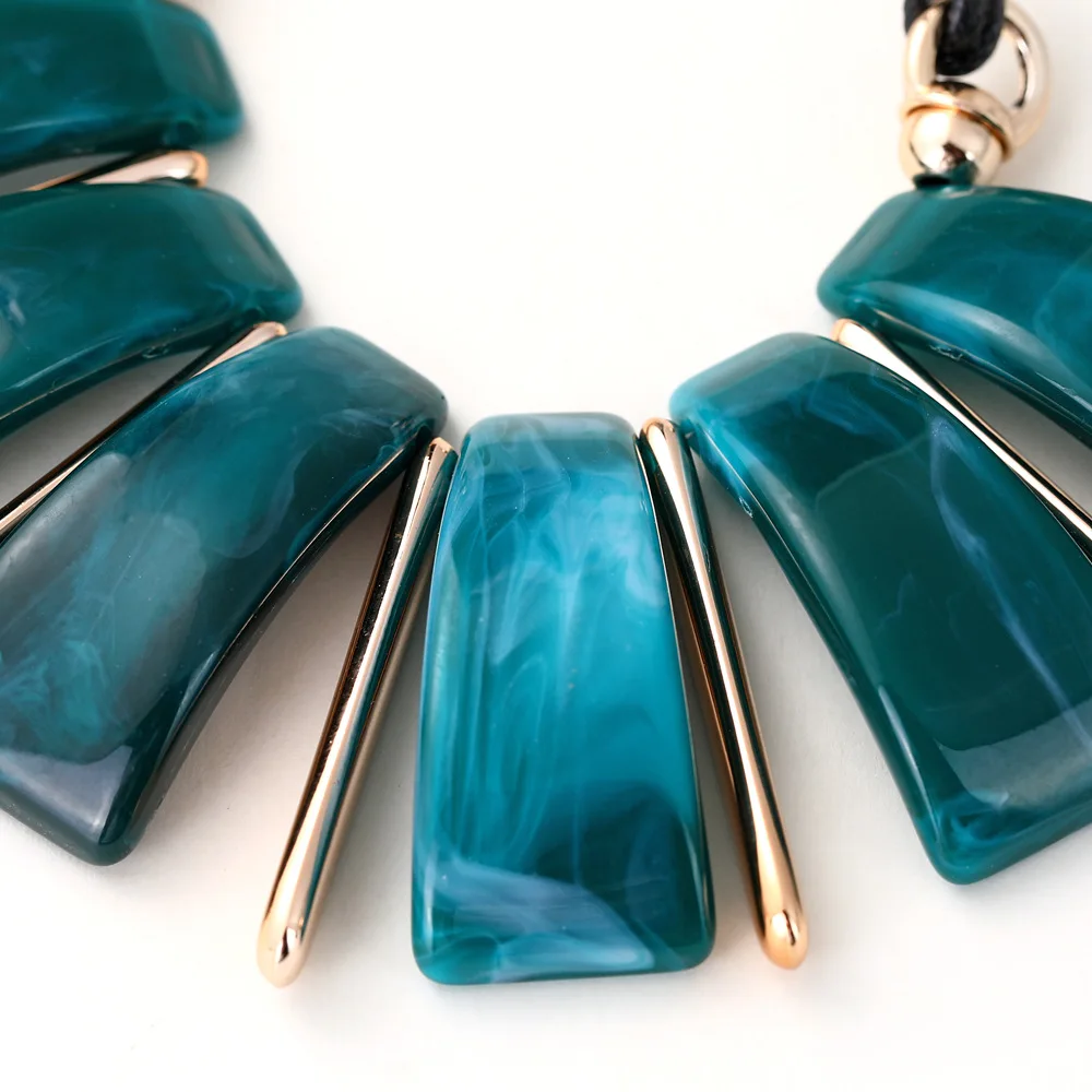 European and American fashion new wild trend pieces of oil acetate sheet leather rope woven necklace women can be wholesale
European and American fashion new wild trend pieces of oil acetate sheet leather rope woven necklace women can be wholesale