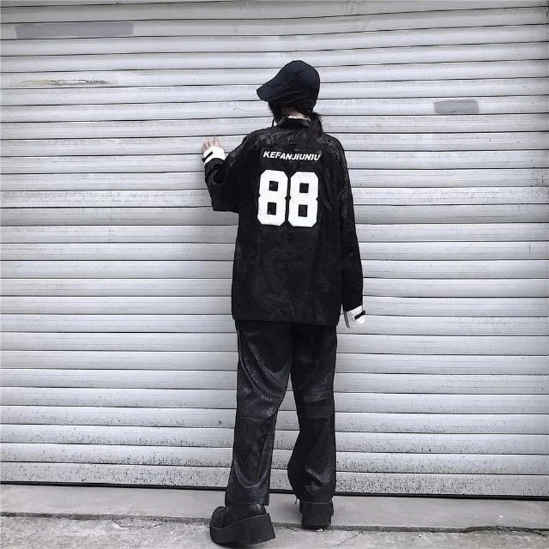 QWEEK Harajuku Shirt Women Gothic Chinese Style Dragon Print Oversized Streetwear Black Pattern Blouses 2021 Fashion Kpop Design
QWEEK Harajuku Shirt Women Gothic Chinese Style Dragon Print Oversized Streetwear Black Pattern Blouses 2021 Fashion Kpop Design