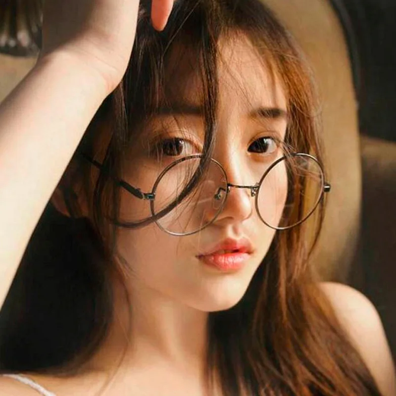 Fashion Women Men New Arrival Ultra Light Decorative Glasses Round Retro No Degree Metal Decoration Flat Unisex Glasses
Fashion Women Men New Arrival Ultra Light Decorative Glasses Round Retro No Degree Metal Decoration Flat Unisex Glasses