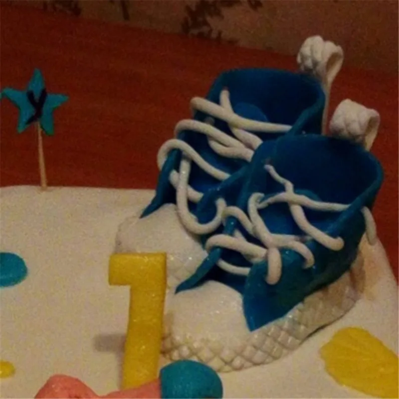 1Set Baby Shoes DIY Cake Fondant Mold High Cut Sneaker Fondant Cake Decorating Baking Tool Mould Cake Tools Accessories 
1Set Baby Shoes DIY Cake Fondant Mold High Cut Sneaker Fondant Cake Decorating Baking Tool Mould Cake Tools Accessories
