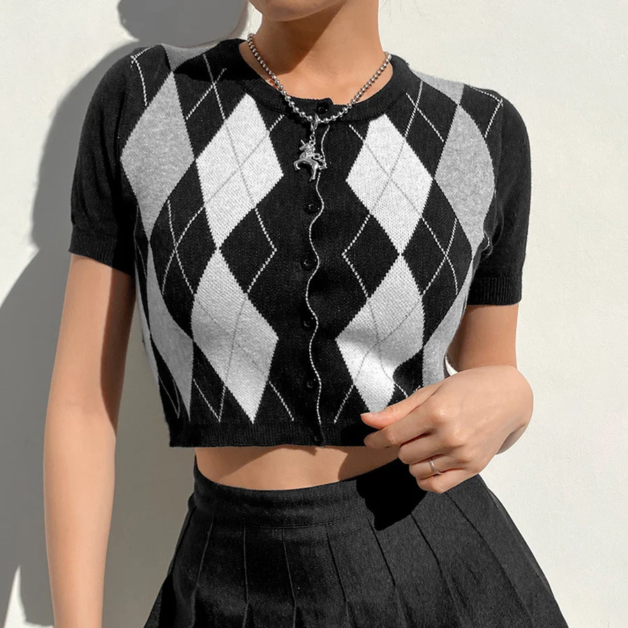 New Ribbed Casual T Shirts for Women Knitted Short Sleeve Crop T Shirts Button Y2k Aesthetic Womens Patchwork Print Tops 2021
New Ribbed Casual T Shirts for Women Knitted Short Sleeve Crop T Shirts Button Y2k Aesthetic Womens Patchwork Print Tops 2021