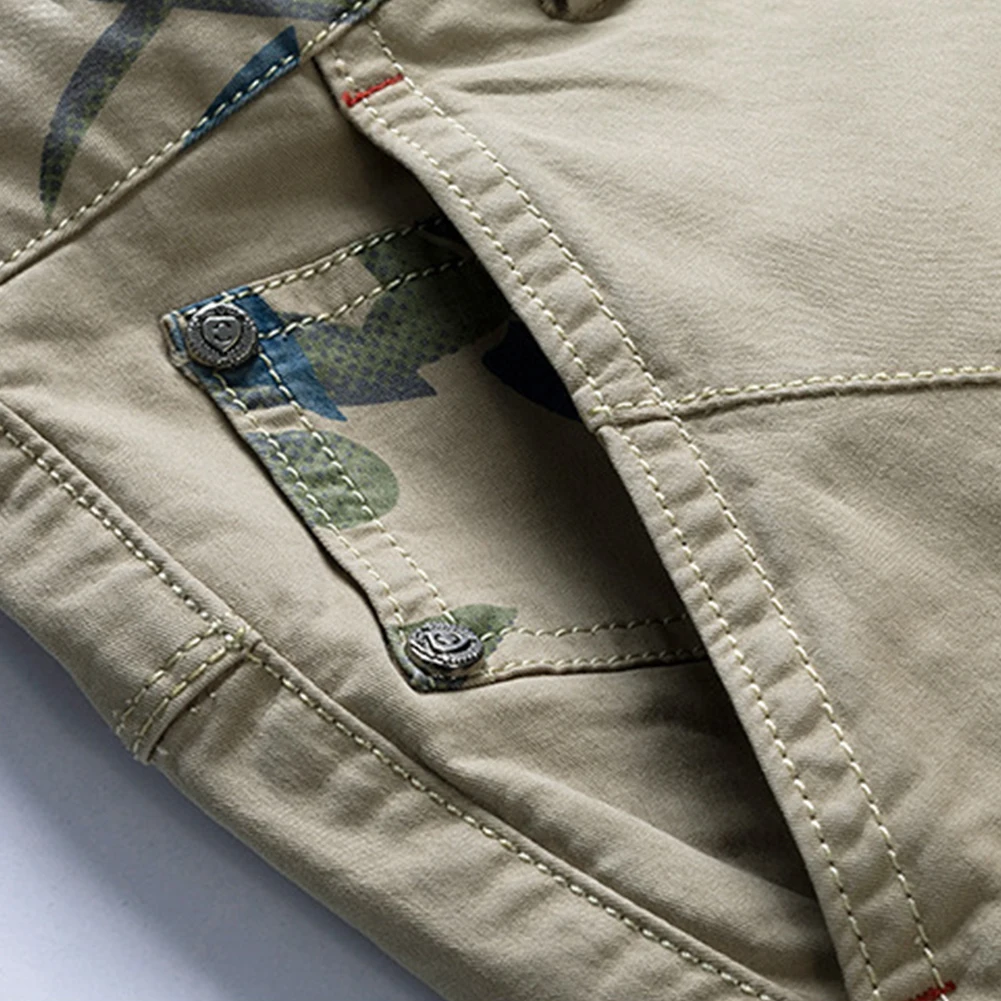 2021 Summer New Men Cargo Shorts Splicing Straight Short Pants Cotton Casual Loose Men Shorts Jogger with Zipper Reddish 
2021 Summer New Men Cargo Shorts Splicing Straight Short Pants Cotton Casual Loose Men Shorts Jogger with Zipper Reddish