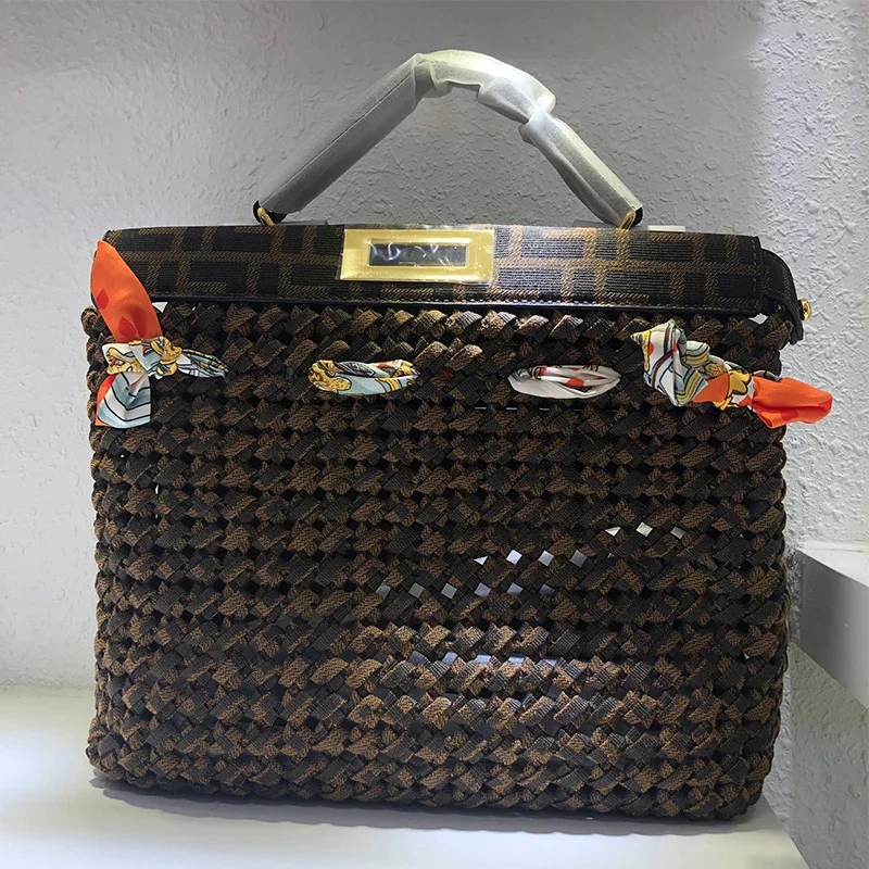 Retro canvas woven hollow stitching silk scarf large capacity handbags ladies new fashion one-shoulder messenger bag
Retro canvas woven hollow stitching silk scarf large capacity handbags ladies new fashion one-shoulder messenger bag