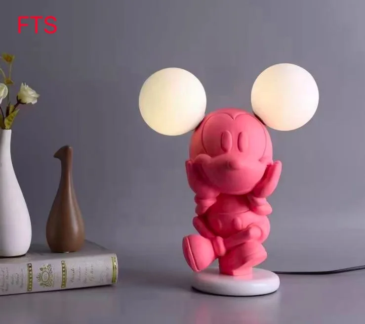 Современный американский мультфильм смолы Настольный светильник Nordic Творческий Ночной свет гостиницы светильник Гостиная Спальня прикро...
Современный американский мультфильм смолы Настольный светильник Nordic Творческий Ночной свет гостиницы светильник Гостиная Спальня прикро...