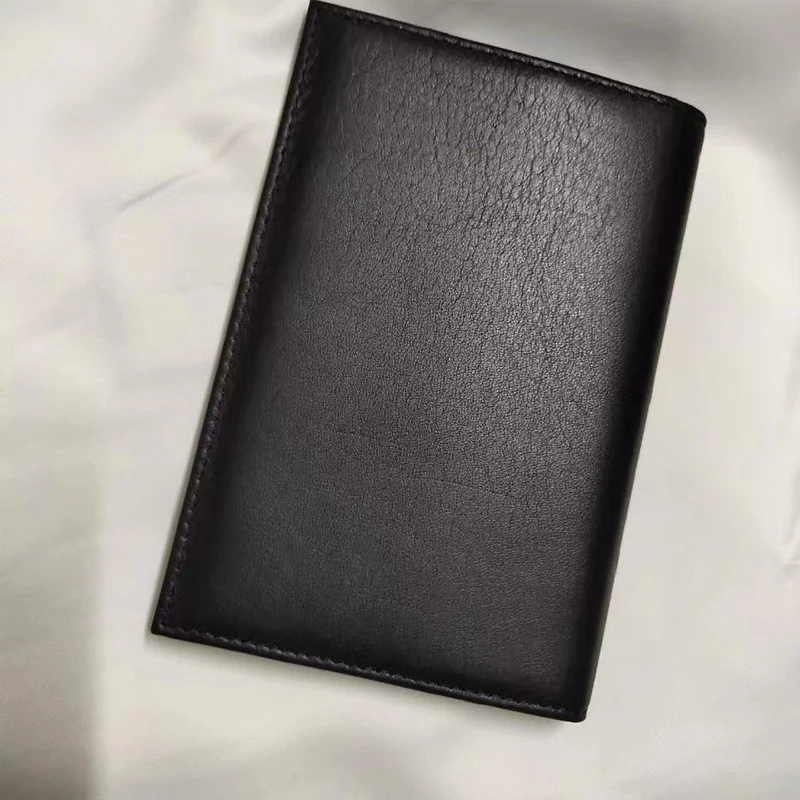 New style men's leather credit card holder passport holder, high quality, designer, classic fashion style 2022
New style men's leather credit card holder passport holder, high quality, designer, classic fashion style 2022