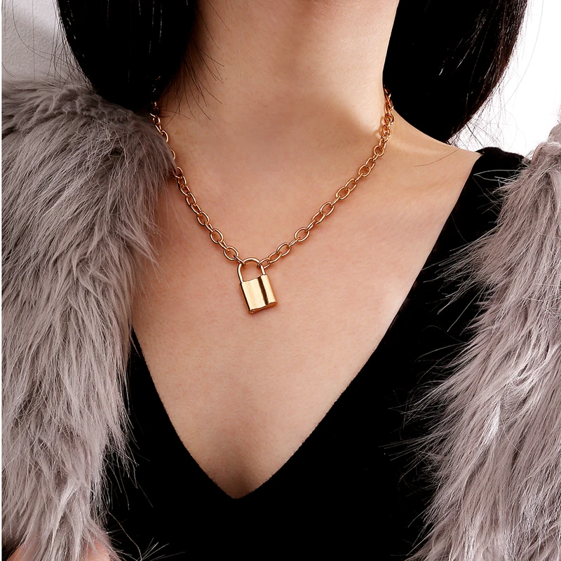 Single-layer metal chain women, Europe and the United States simple INS temperament small clavicle chain Mesh red neck necklace
Single-layer metal chain women, Europe and the United States simple INS temperament small clavicle chain Mesh red neck necklace
