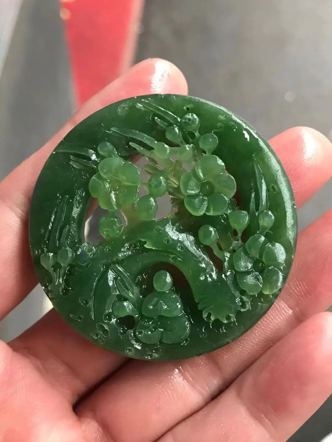 Natural hetian jade A HandCarved jade plum blossom enlightenment jadeite jade green jade pendant jade jewelry jade necklaces
Natural hetian jade A HandCarved jade plum blossom enlightenment jadeite jade green jade pendant jade jewelry jade necklaces