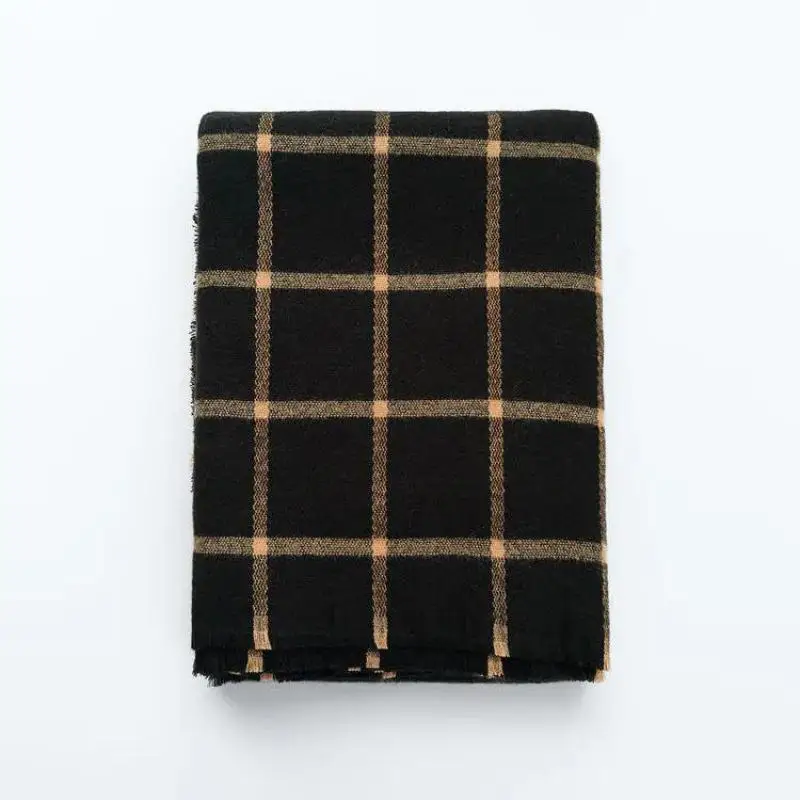 New Luxury Brand Scarf Women Plaid Scarf Black Warm Scarf Winter Scarves Shawls Stoles Blanket Scarf Bufanda mujer
New Luxury Brand Scarf Women Plaid Scarf Black Warm Scarf Winter Scarves Shawls Stoles Blanket Scarf Bufanda mujer