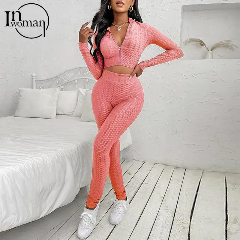 Женский комплект из топа и брюк, с длинным рукавом
Женский комплект из топа и брюк, с длинным рукавом