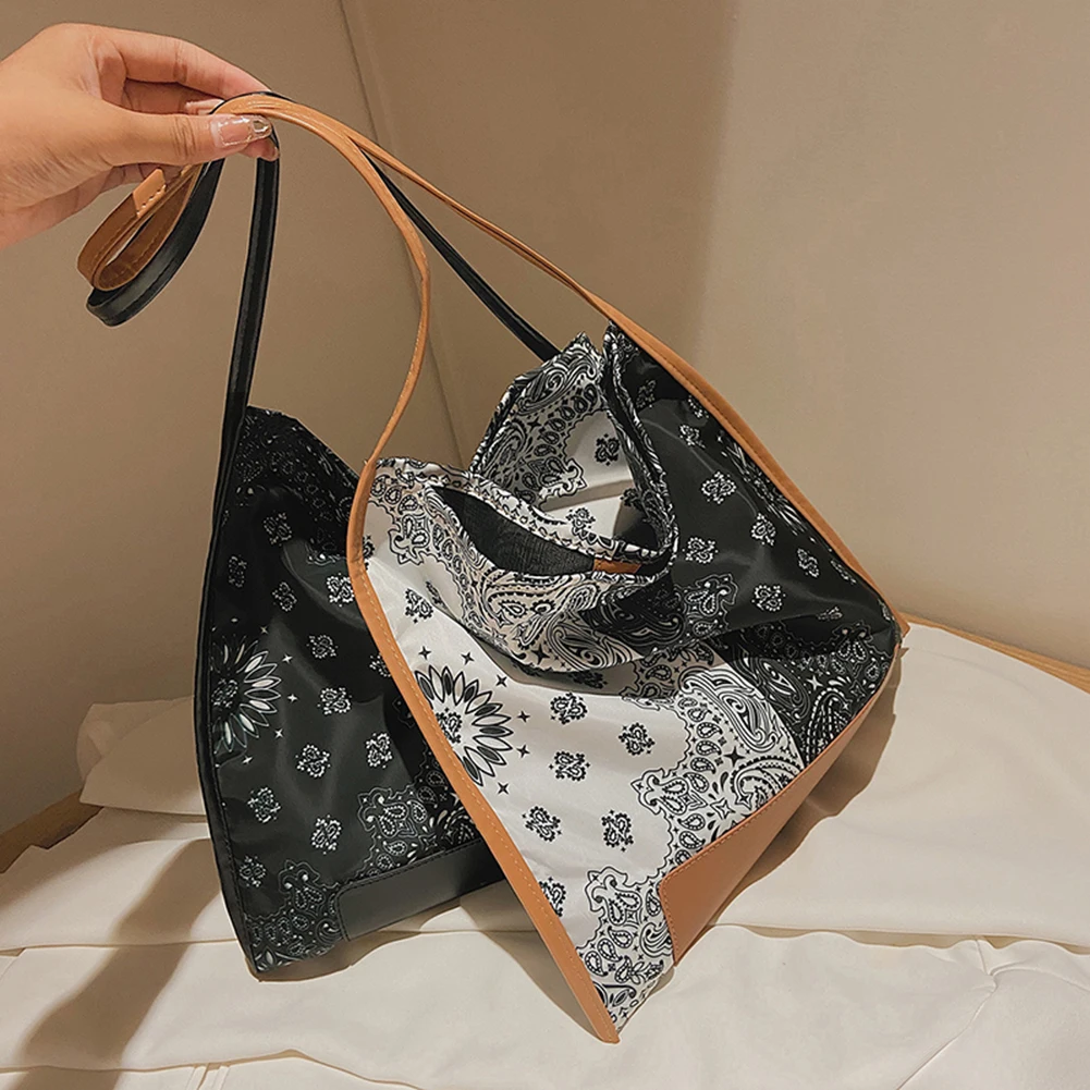 Модная женская сумка для покупок из искусственной кожи на ремне с принтом, повседневная женская вместительная сумка-тоут, новинка 2021 
Модная женская сумка для покупок из искусственной кожи на ремне с принтом, повседневная женская вместительная сумка-тоут, новинка 2021