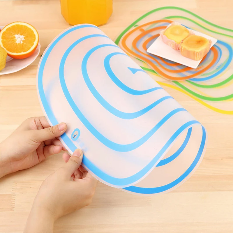 1Pcs Kitchen Non-Slip Plastic Cutting Boards Cut Chopping Block Portable Frosted Antibacteria Vegetable Meat Cutting Pad
1Pcs Kitchen Non-Slip Plastic Cutting Boards Cut Chopping Block Portable Frosted Antibacteria Vegetable Meat Cutting Pad