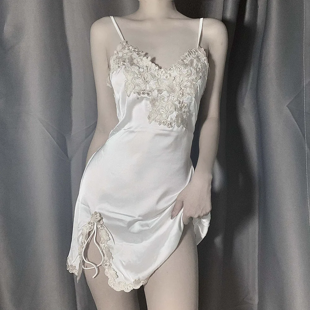 2021 Hot Women Sexy Lace Sling Lingerie Nightwear Robe Babydoll Attractive Sexy Sleepwear Charming Night Dress Erotic Costumes
2021 Hot Women Sexy Lace Sling Lingerie Nightwear Robe Babydoll Attractive Sexy Sleepwear Charming Night Dress Erotic Costumes