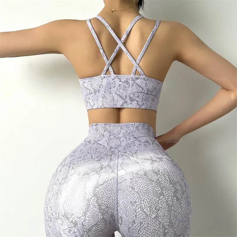 Yoga Underwear Women's Sports Bra Vest-Style Hollow Tights Elastic Top Quick-Drying T-Shirt Running Jacket Fitness Training Set
Yoga Underwear Women's Sports Bra Vest-Style Hollow Tights Elastic Top Quick-Drying T-Shirt Running Jacket Fitness Training Set