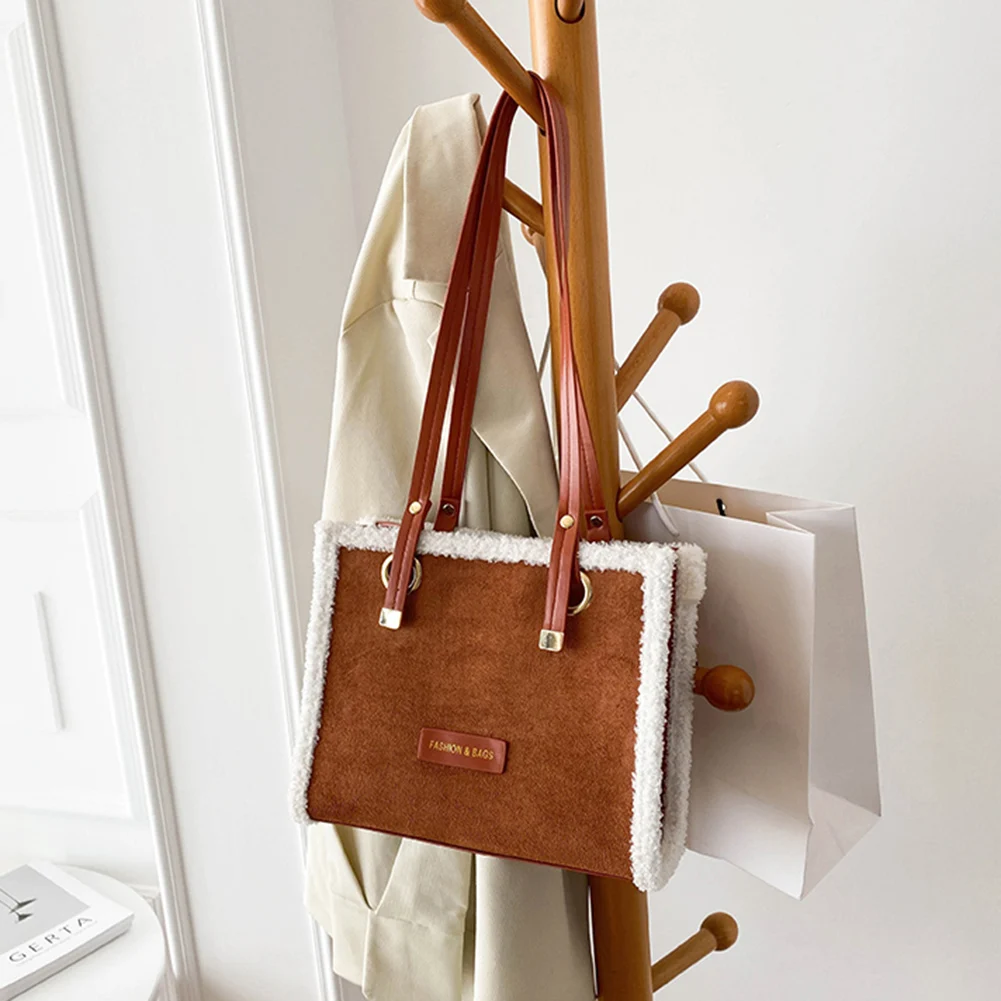 Retro PU Leather Plush Splicing Shoulder Bags Women Winter Underarm Shopper Handbag Arbitrary Ladies Purse for Travel
Retro PU Leather Plush Splicing Shoulder Bags Women Winter Underarm Shopper Handbag Arbitrary Ladies Purse for Travel