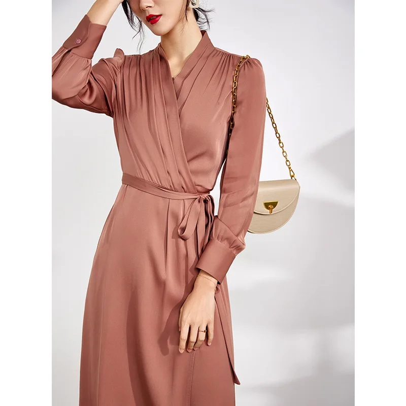 Heavy silk one-piece wrap dress v-neck tea break dress 2021 autumn mulberry silk solid color one-piece dress for women
Heavy silk one-piece wrap dress v-neck tea break dress 2021 autumn mulberry silk solid color one-piece dress for women