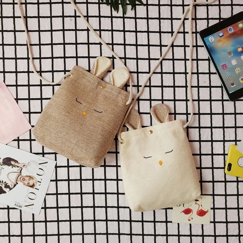 Versatile Cartoon Canvas Linen Shoulder Bag New Student Messenger Bag In Summer 2021 Simple Harajuku Mobile Phone Bag
Versatile Cartoon Canvas Linen Shoulder Bag New Student Messenger Bag In Summer 2021 Simple Harajuku Mobile Phone Bag