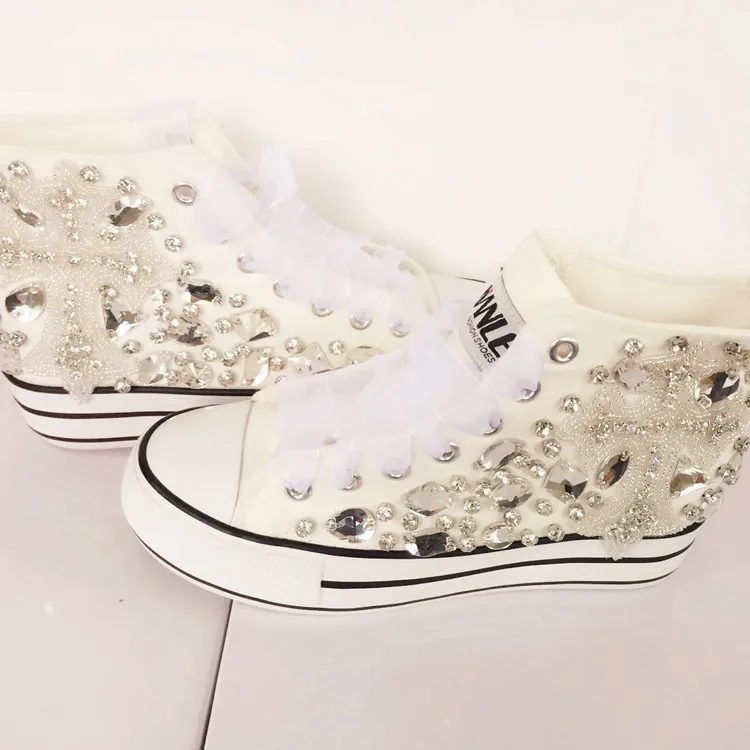 Hand-made Crocin Jewelry Full Drill Canvas Shoes Shoes with Women's Single Shoes in Thick Bottom Leisure High Top Shoes
Hand-made Crocin Jewelry Full Drill Canvas Shoes Shoes with Women's Single Shoes in Thick Bottom Leisure High Top Shoes