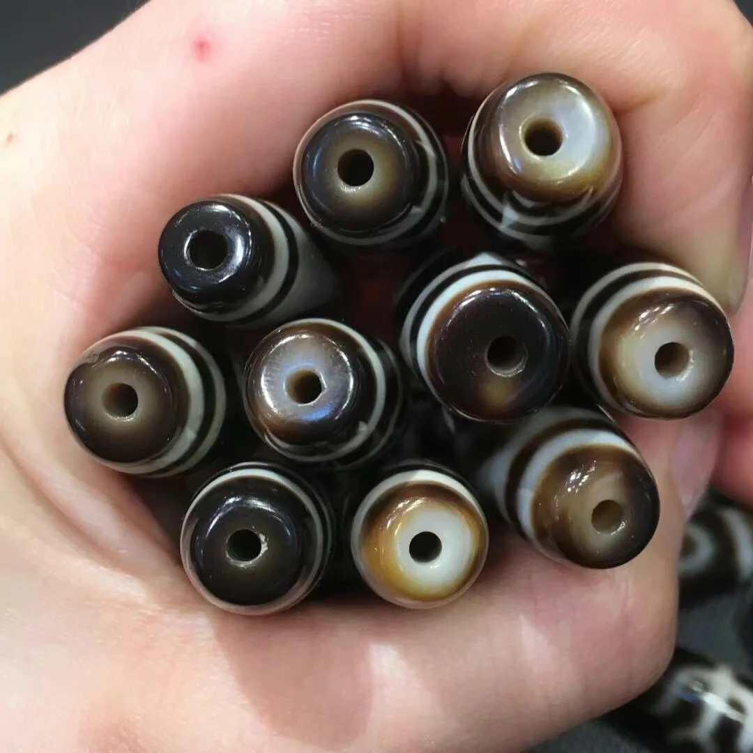 50pcs/lot Wholesale fabrication bijoux breloques edelsteen kralen weathered horseshoe pattern ancient dzi beads agate beads
50pcs/lot Wholesale fabrication bijoux breloques edelsteen kralen weathered horseshoe pattern ancient dzi beads agate beads
