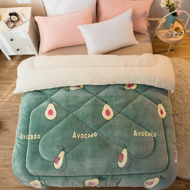Cute Style Thicken Warm Autumn Plush Comforter Super Warm Lamb Quilt Winter Blanket Double-sided Velvet Quilt 5 Kg Weight
Cute Style Thicken Warm Autumn Plush Comforter Super Warm Lamb Quilt Winter Blanket Double-sided Velvet Quilt 5 Kg Weight