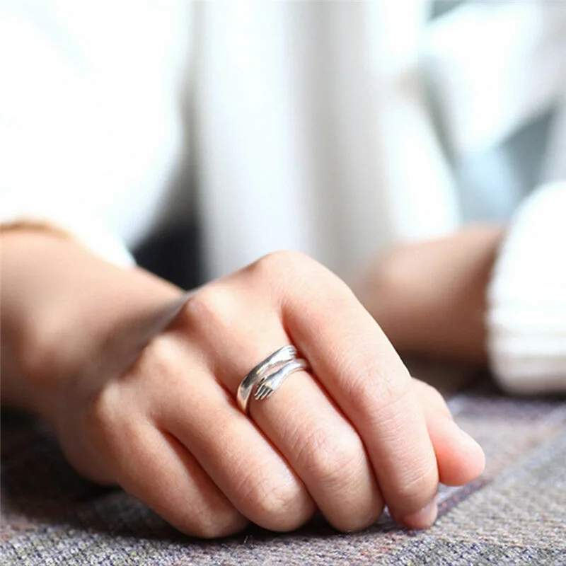 2021 New Women Girls Hand Rizeable Ring Creative Love Hug Silver Color Ring Fashion Lady Open Ring Jewelry Gifts for Lovers
2021 New Women Girls Hand Rizeable Ring Creative Love Hug Silver Color Ring Fashion Lady Open Ring Jewelry Gifts for Lovers