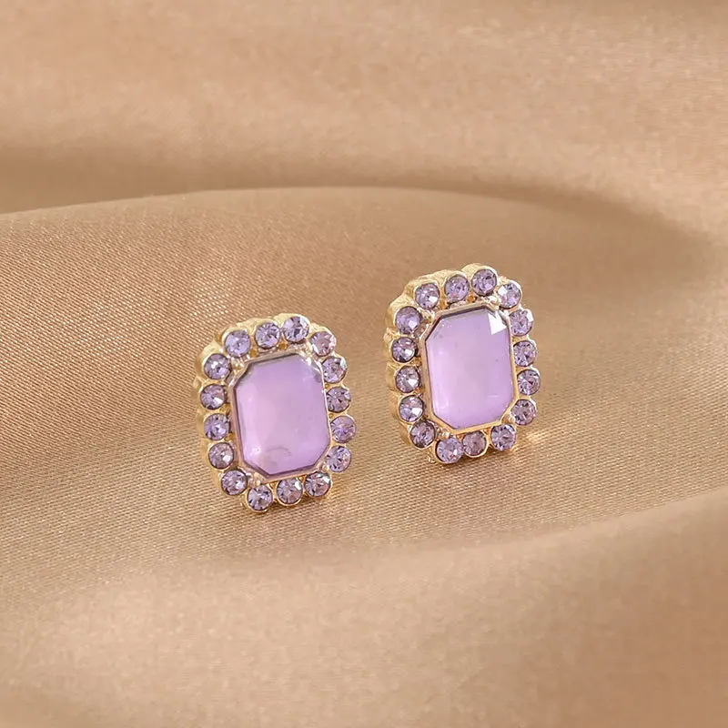 S925 Silver Needle Opal Flower Stud Earrings Mori Flower French Retro Fashion Temperament Earrings Small Earrings
S925 Silver Needle Opal Flower Stud Earrings Mori Flower French Retro Fashion Temperament Earrings Small Earrings