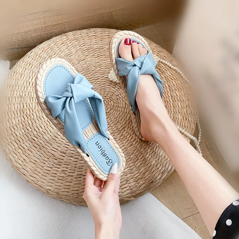 Slippers Women Summer Luxury Slides Shoes Pantofle Shale Female Beach Designer 2021 Flat Sabot Basic PU Rubber Rome Fabric
Slippers Women Summer Luxury Slides Shoes Pantofle Shale Female Beach Designer 2021 Flat Sabot Basic PU Rubber Rome Fabric