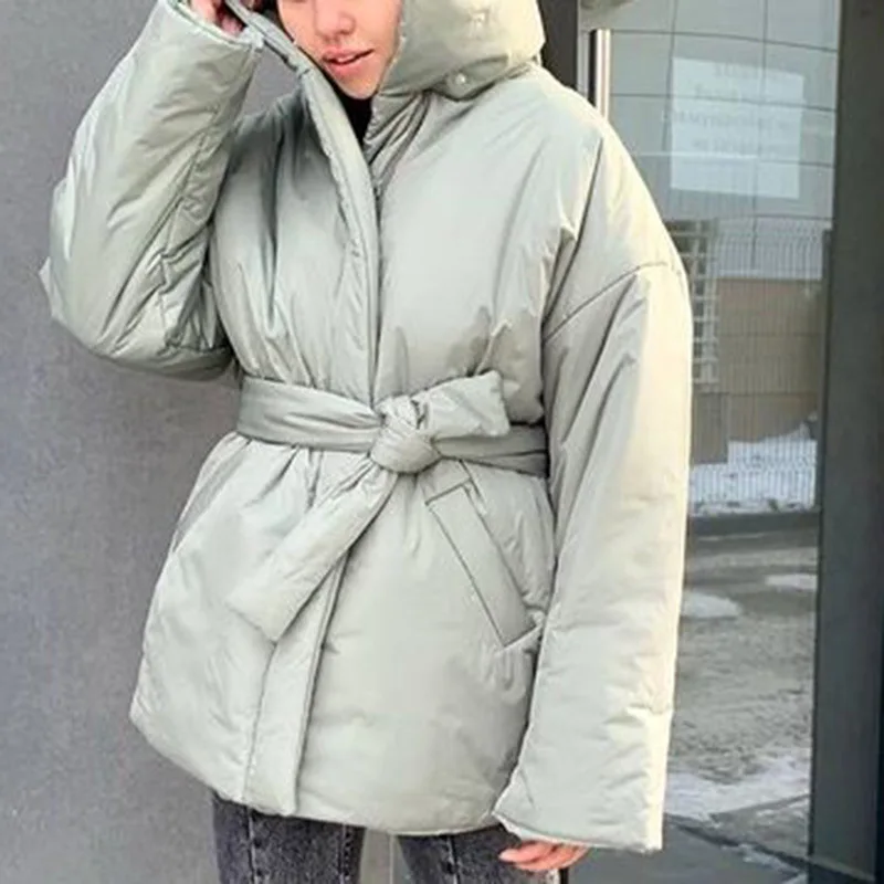 Women‘s Winter Coat 2021 Collected Waisted Parkas Fashion Simple Coats Elegant Spring Stand Collar Cotton Jackets Female Ladies
Women‘s Winter Coat 2021 Collected Waisted Parkas Fashion Simple Coats Elegant Spring Stand Collar Cotton Jackets Female Ladies