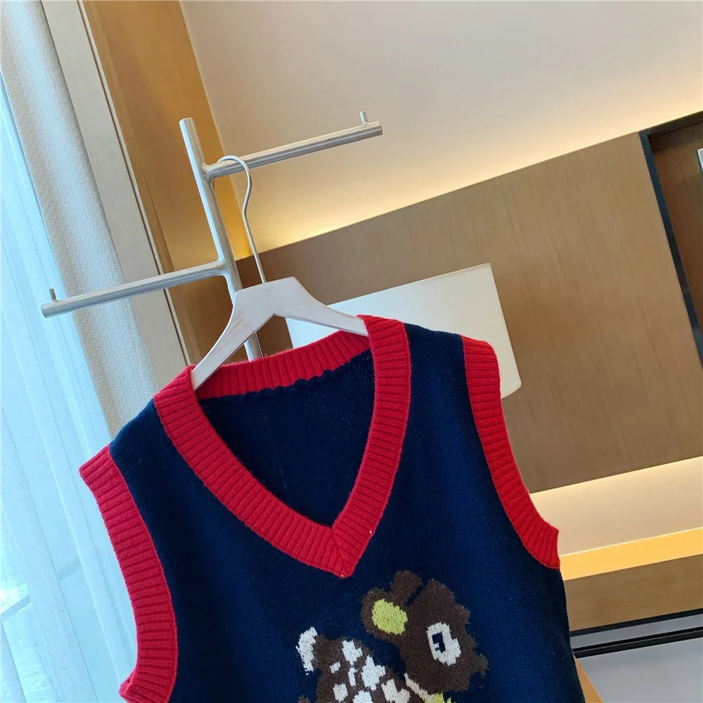 Juice Snow 2020 Autumn New Cartoon Deer V-Neck Contrast Side Hedging Vest Casual All-Match Vest Women
Juice Snow 2020 Autumn New Cartoon Deer V-Neck Contrast Side Hedging Vest Casual All-Match Vest Women