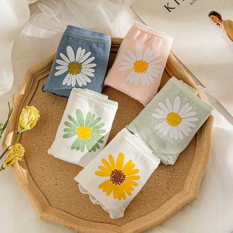 Ladies Panties Ladies Fresh Japanese Daisy Cotton Panties, Sweet and Seamless Ladies Bread Panties, Ladies Panties
Ladies Panties Ladies Fresh Japanese Daisy Cotton Panties, Sweet and Seamless Ladies Bread Panties, Ladies Panties