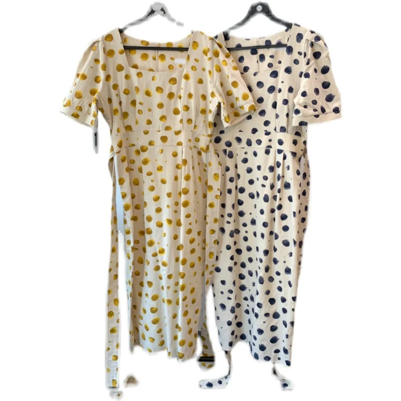 2021 Summer Polk Dots Short Sleeve Dresses For Women Midi Vintage Elegant Office Party Clothes
2021 Summer Polk Dots Short Sleeve Dresses For Women Midi Vintage Elegant Office Party Clothes