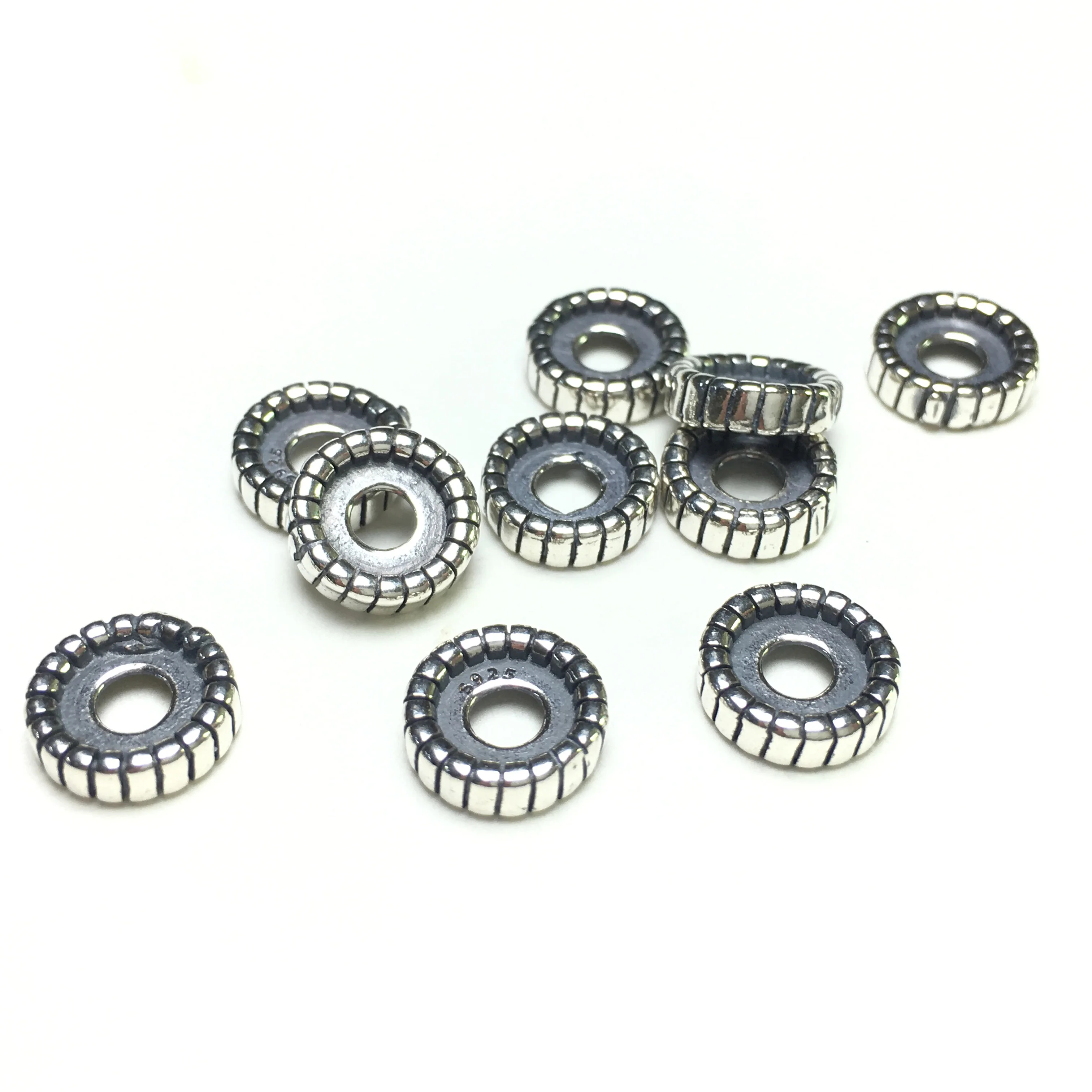 8x8mm 10Pcs Carved Loose Charm Circle 925 Sterling Silver Beads For Handmade Jewelry Making DIY Bracelets Necklace Accessories
8x8mm 10Pcs Carved Loose Charm Circle 925 Sterling Silver Beads For Handmade Jewelry Making DIY Bracelets Necklace Accessories