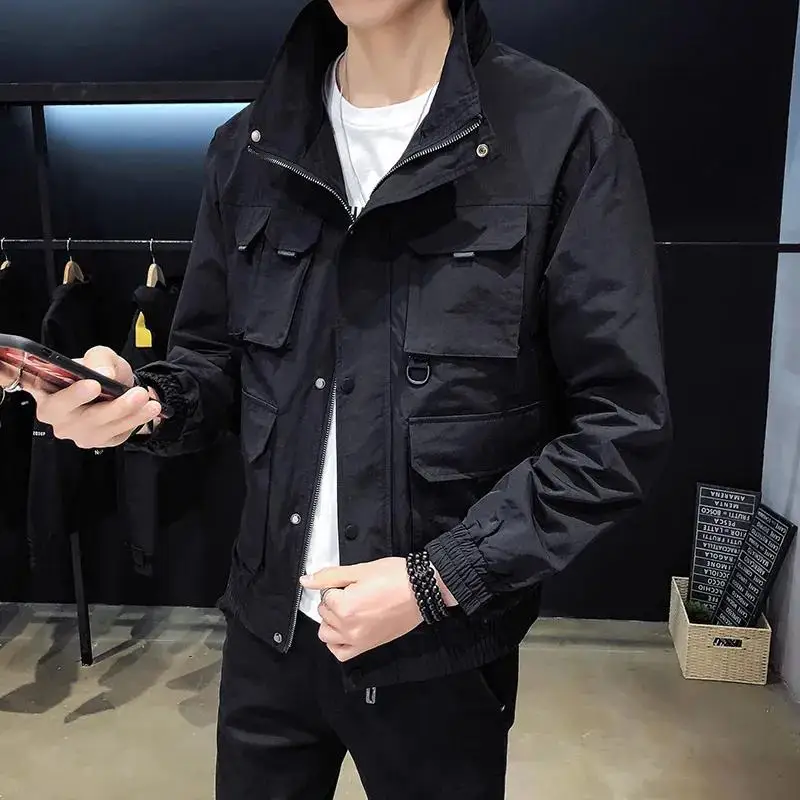 Jacket men's spring 2021 Korean version of the trend loose and handsome casual tooling jacket men's spring and autumn clothes
Jacket men's spring 2021 Korean version of the trend loose and handsome casual tooling jacket men's spring and autumn clothes