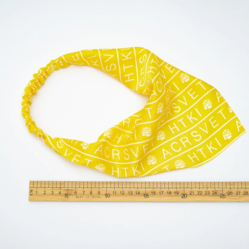 Letter Elastic Triangle Scarf Women Sweet Elastic Band Cloth Ring Elastic All-match Print Bandanas Gifts Western Style Headwear
Letter Elastic Triangle Scarf Women Sweet Elastic Band Cloth Ring Elastic All-match Print Bandanas Gifts Western Style Headwear