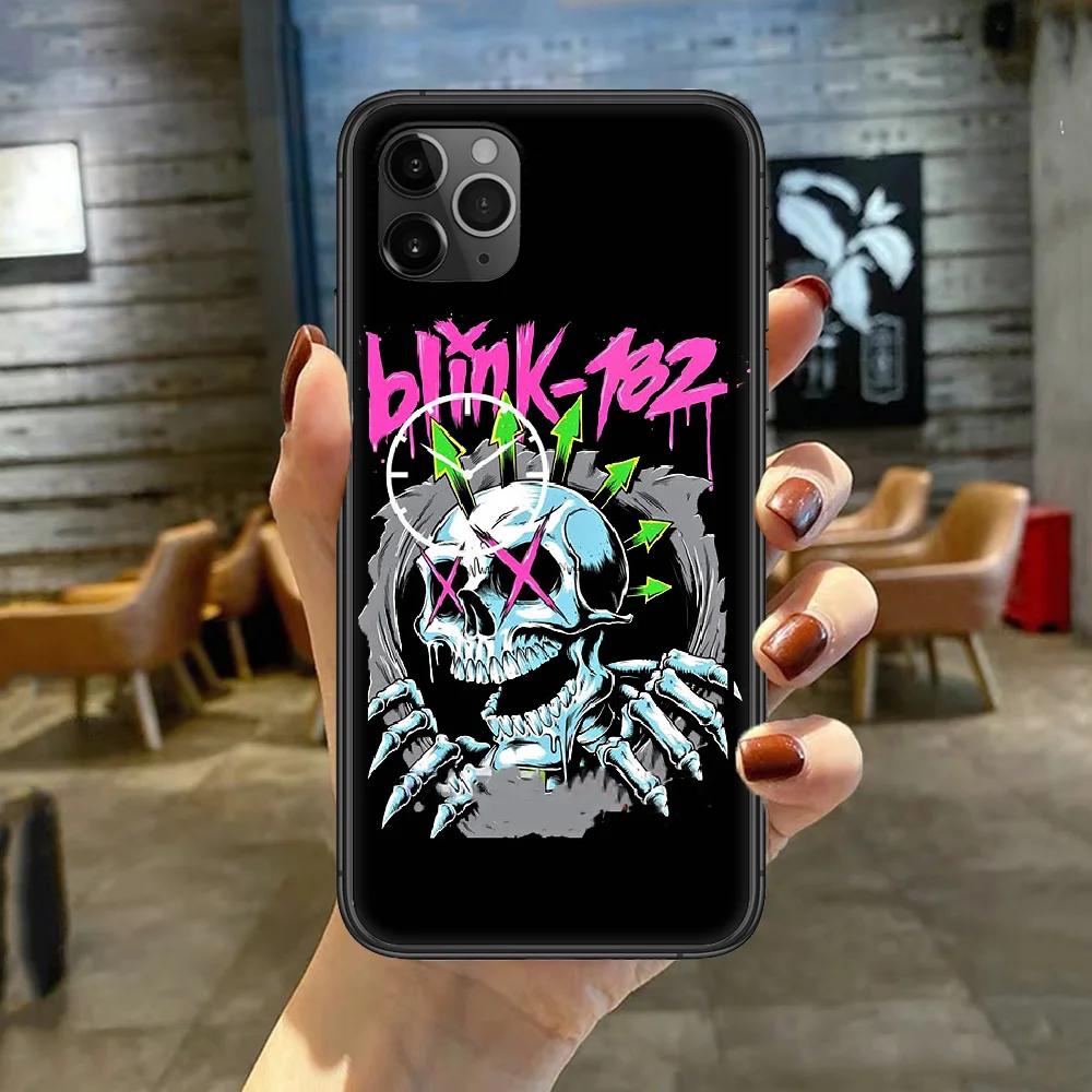 Pro Punk Rock Band Blink 182 Phone Case Cover For Iphone 5 5S 6 6S PLUS 7 8 11 12 Mini X XR XS PRO SE 2020 MAX black Prime
Pro Punk Rock Band Blink 182 Phone Case Cover For Iphone 5 5S 6 6S PLUS 7 8 11 12 Mini X XR XS PRO SE 2020 MAX black Prime