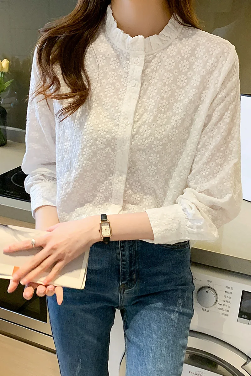 2021 Summer New Fashion Round Neck Long Sleeve Embroidered Floral Pattern All-match White Shirt
2021 Summer New Fashion Round Neck Long Sleeve Embroidered Floral Pattern All-match White Shirt